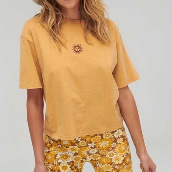 Ghanda Embroidered Sunburst Tee (NWT) - Picture 4 of 6